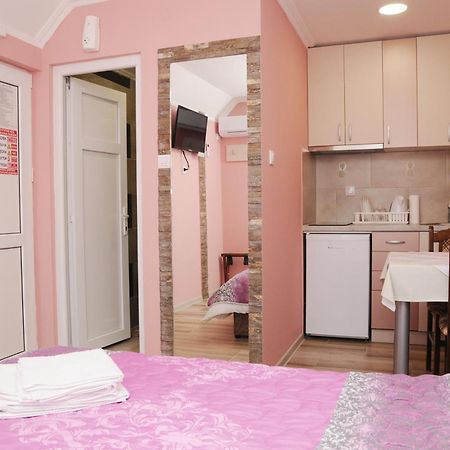 Favorit Apartments Чачак Номер фото