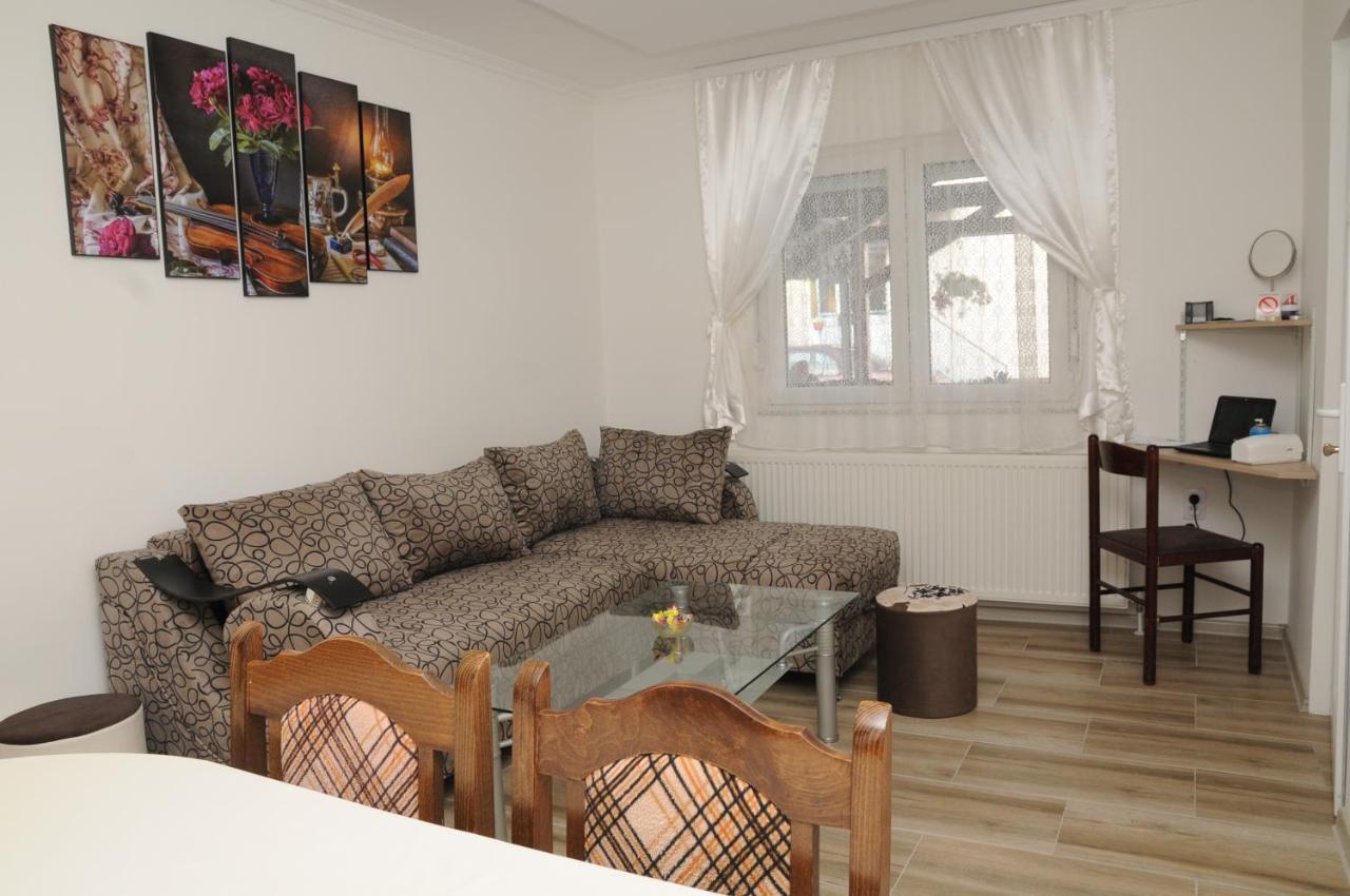 Favorit Apartments Чачак Экстерьер фото