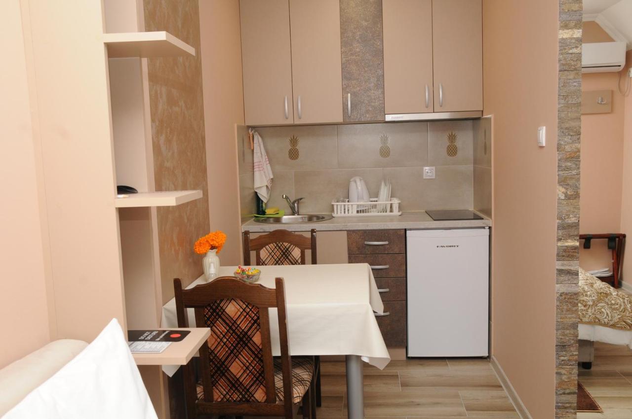 Favorit Apartments Чачак Экстерьер фото