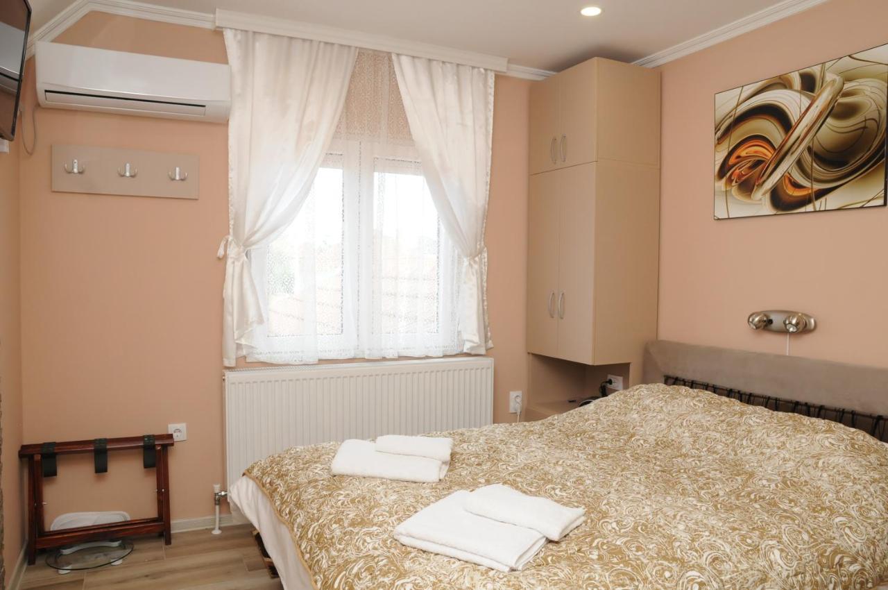 Favorit Apartments Чачак Экстерьер фото